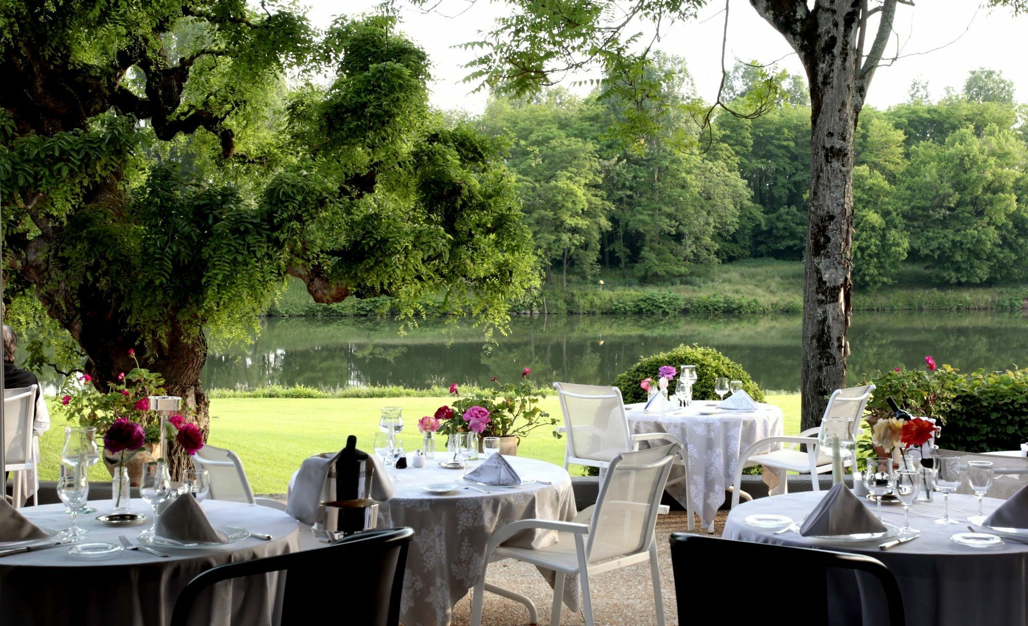 La Reserve Albi Hotel Restaurant Exterior foto